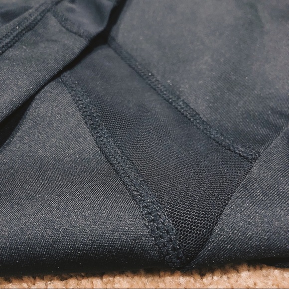 Slim Fit Mesh Yoga Leggings - Picture 6 of 7